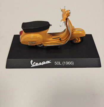 Modellino Vespa 50L Maisto 1966 Scala 118 Vintage Anni 2000