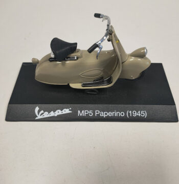 Modellino Vespa MP5 Paperino Maisto 1945 Scala 1:18 Vintage Anni 2000