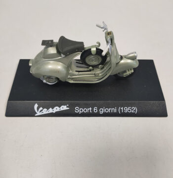 Modellino Vespa Sport 6 Giorni Maisto 1952 Scala 1:18 Vintage Anni 2000
