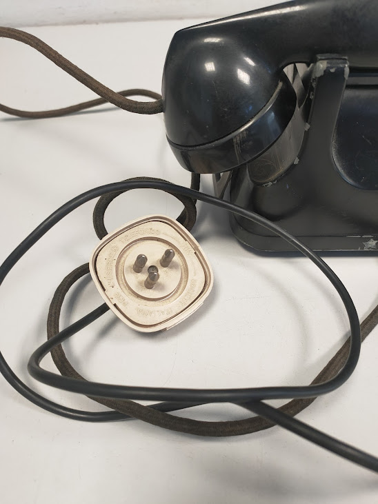 Telefono Fisso Modello RTT 56A Prodotto da Atea Vintage Anni '50