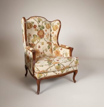 Poltrona mod "Bergere" con stoffa e legno di acero massello