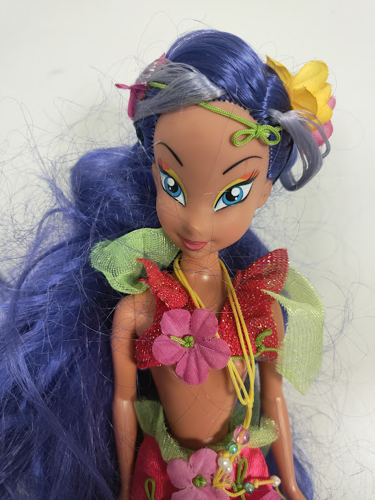 Bambola Winx Club della Linea "Magica Sirena" Prodotta da Giochi Preziosi Anno 2006