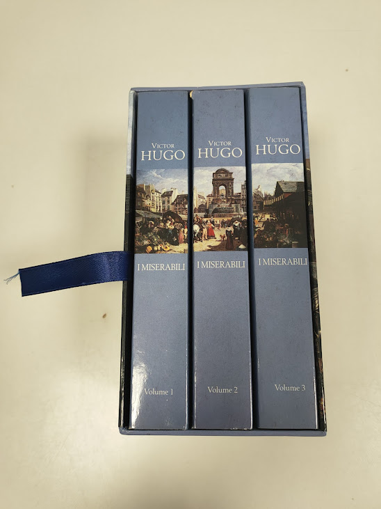 Cofanetto Libri 3 Volumi I Miserabili Victor HUGO 2002