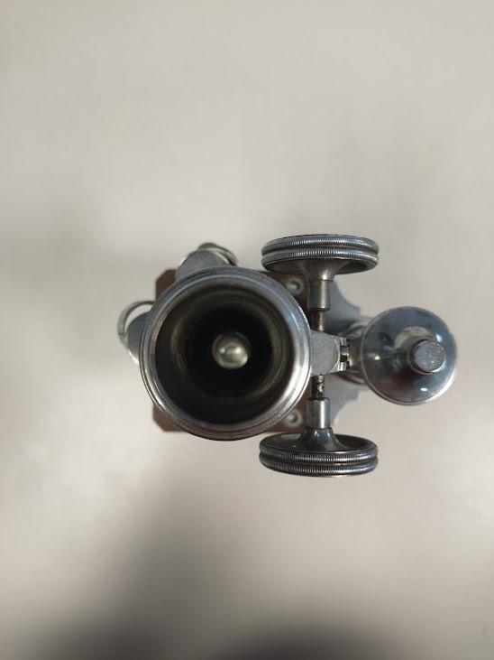 Microscopio D'Epoca in Ottone e Metallo Vintage
