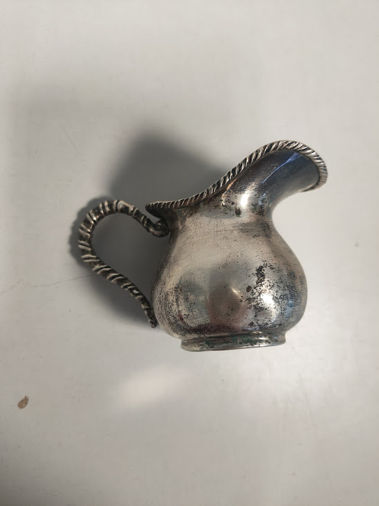 Piccola Brocca in Argento 800 con Punzonatura Vintage XX Secolo