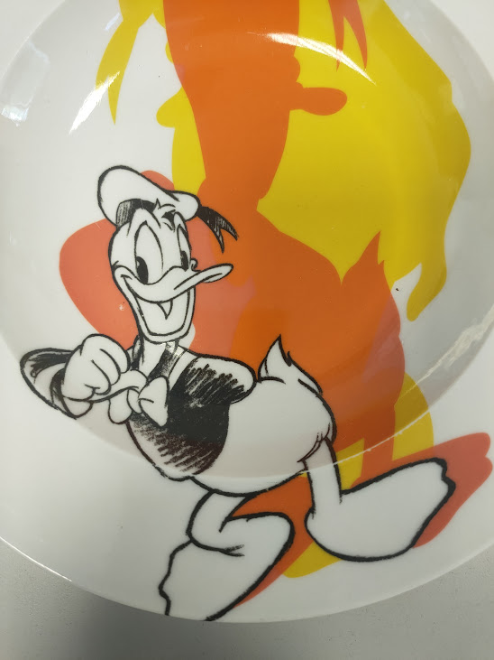 Piatto Fondo in Ceramica della Celebre e Storica Collezione Vintage "Walt Disney in Tavola"