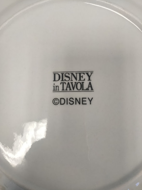Piatto Piano in Ceramica della Celebre e Storica Collezione Vintage "Walt Disney in Tavola"