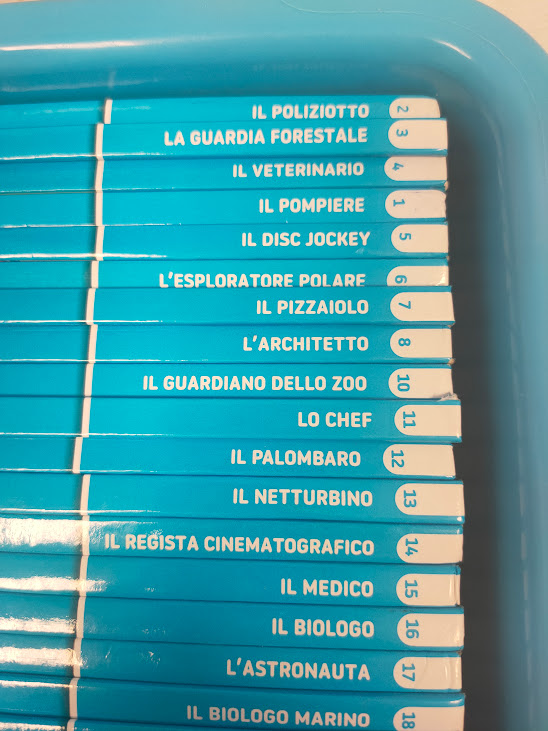 Scatola Contenente una Collezione di 60 Libri Prodotta da "Playmobil" Vintage 2019