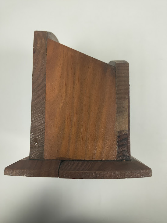 Scatola Vintage in legno a Tema Aeronautico con Marchio "Capt. Jacobs"