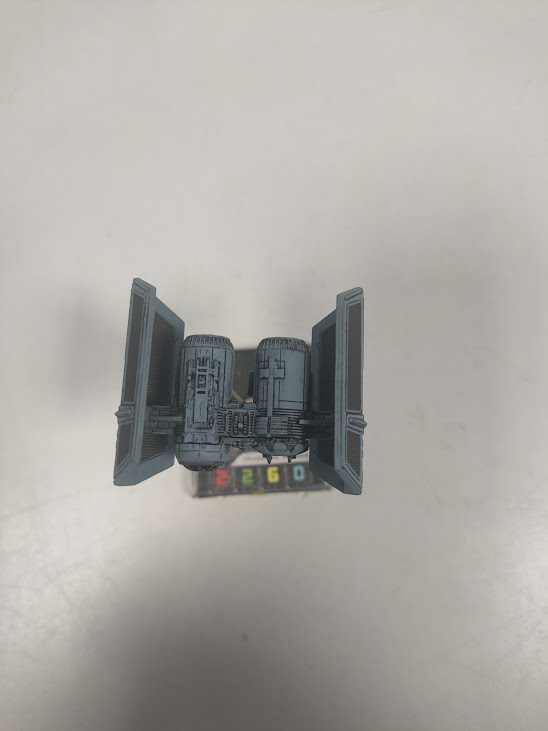 Set di gioco Star Wars X-Wing, con Miniatura del TIE Bomber e Vari Segnalini