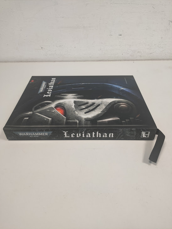Libro L'Hobby di Warhammer Leviathan più Mazzo di Carte 2023