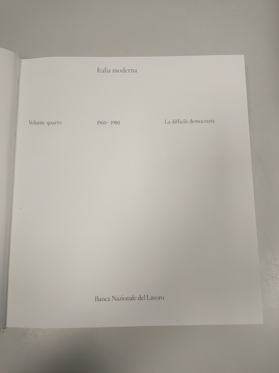 Libro La Difficile Democrazia N°4 1985