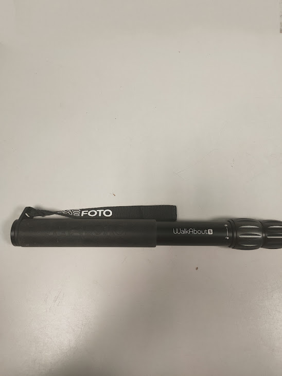 Pompa Manuale Telescopica Nera per Biciclette con un Laccetto