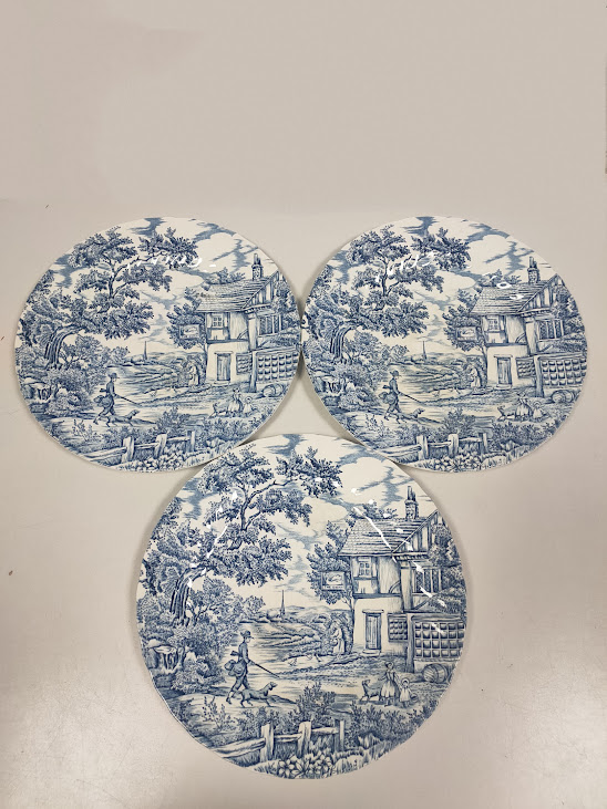Set 3 Piatti in Ceramica Bianca e Blu con Motivo "The Hunter" Anni '80