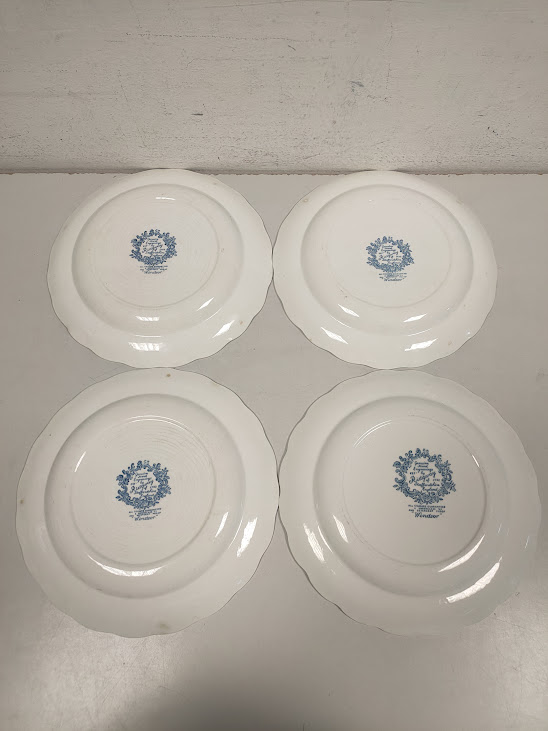 Set 4 Piatti in Ceramica Inglese Decorati con Motivo Windsor Anni '80