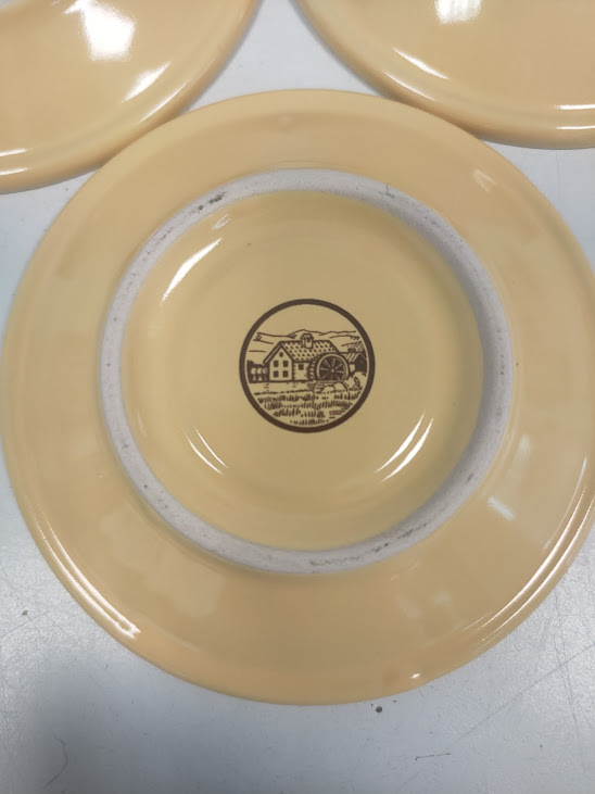 Set di 3 tazzine con piattini da Caffè della Collezione Mulino Bianco 2016