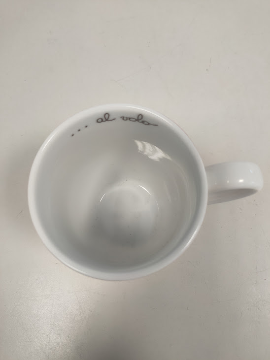 Tazza della "THUN" Realizzata in Porcellana Decorata a Mano con Motivo Natalizio