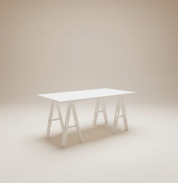 Cavalletto desk bianco anno 1968