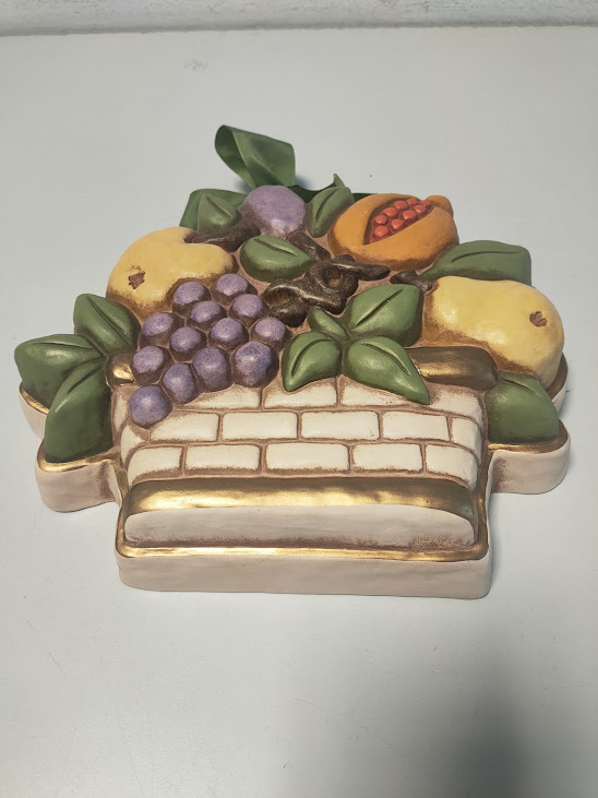 Ceramica da Parete della THUN Decorativa Raffigurante un Cesto di Frutta Anni 2000