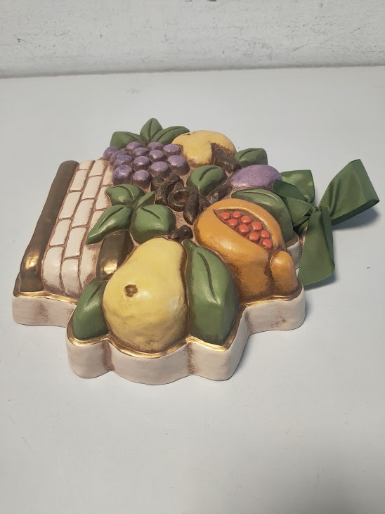 Ceramica da Parete della THUN Decorativa Raffigurante un Cesto di Frutta Anni 2000