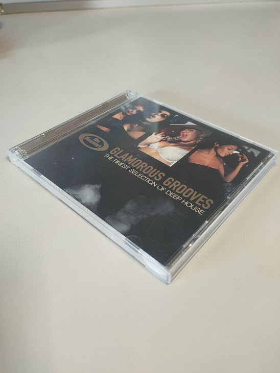 Cofanetto Doppio CD "Miss Moneypenny's Glamorous Grooves 2001