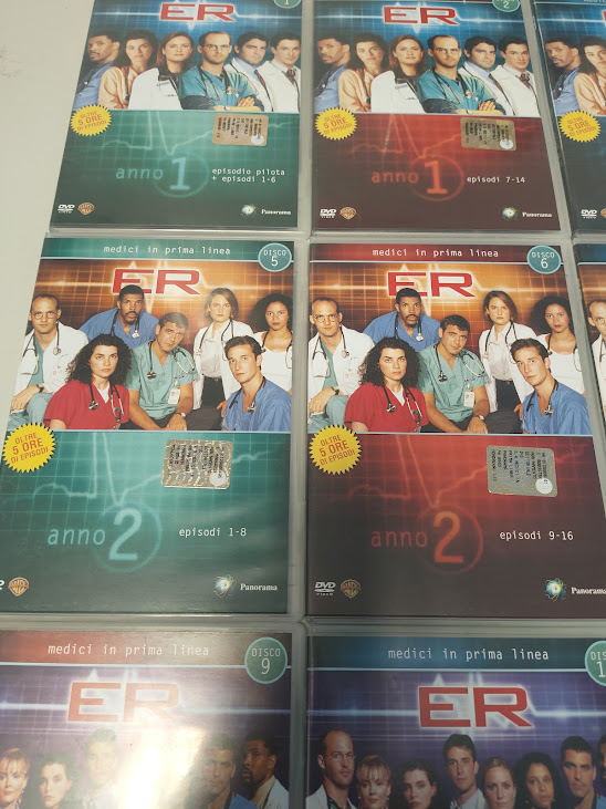 Cofanetto di ER-Medici in Prima Linea 4 Stagioni