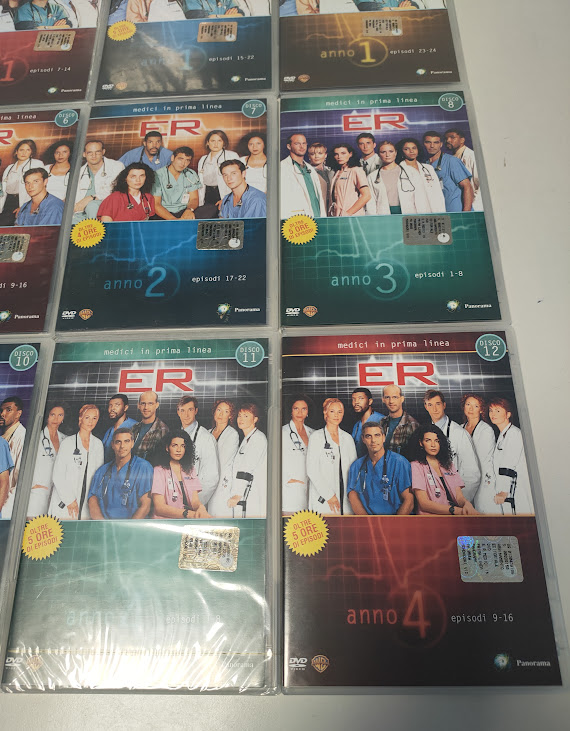 Cofanetto di ER-Medici in Prima Linea 4 Stagioni