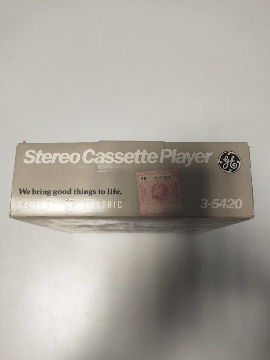 Lettore di Audiocassette Portatile General Electric Stereo Escape 3-5420 Vintage