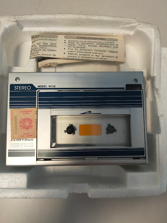 Lettore di Audiocassette Portatile Stereo Modello W135 Vintage Anni '80