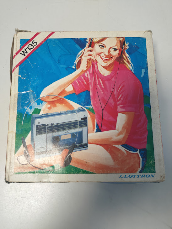 Lettore di Audiocassette Portatile Stereo Modello W135 Vintage Anni '80