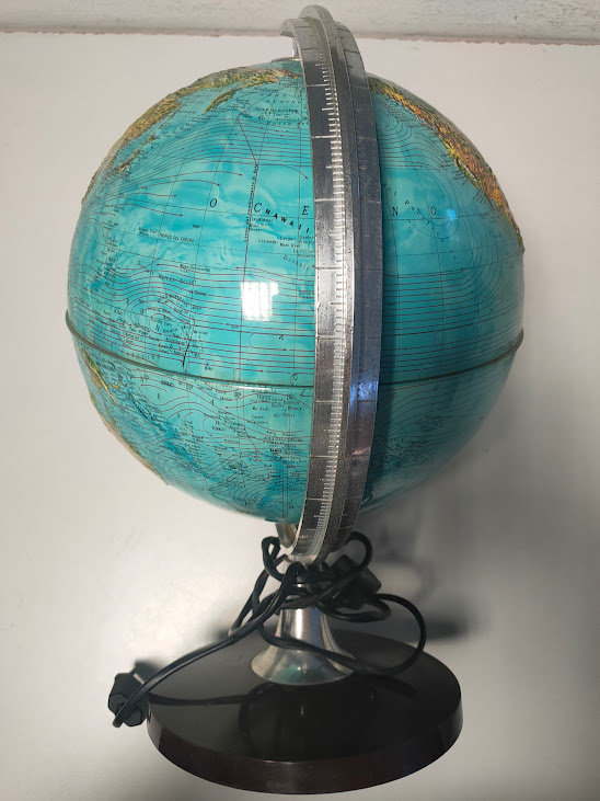 Mappamondo Luminoso con Rilievo Realizzato in Plastica da "Rico" Vintage Anni '70