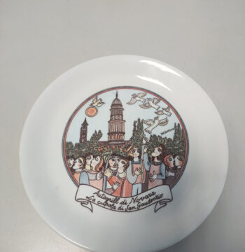 Piatto in Ceramica "De Simone Autogrill" Figurante la Cupola di San Gaudenzio Novara