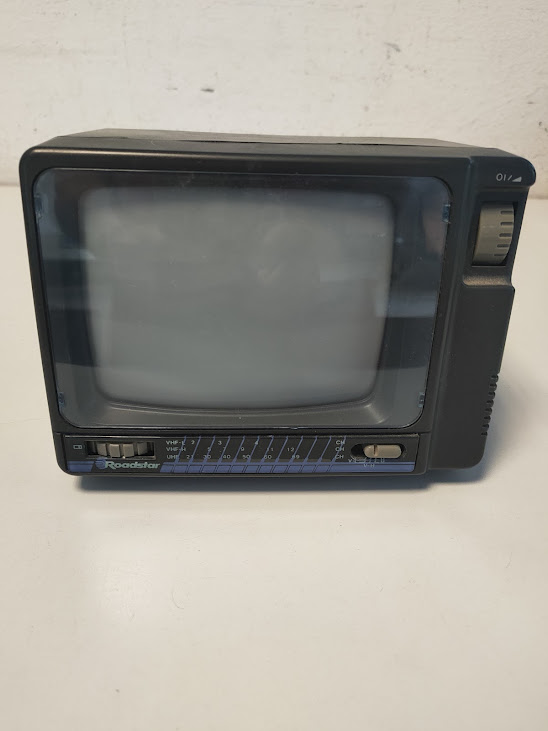 Piccolo Televisore Portatile in Bianco e Nero a Transistor Roadstar TV-400N