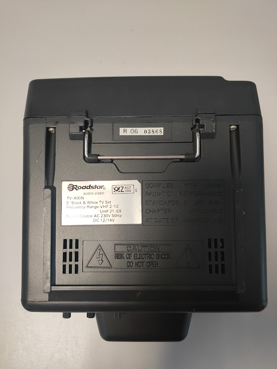 Piccolo Televisore Portatile in Bianco e Nero a Transistor Roadstar TV-400N