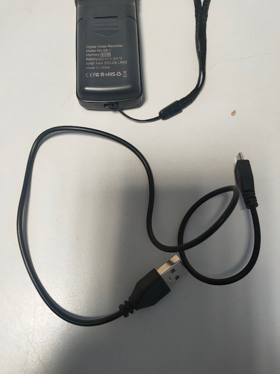 Registratore Vocale Digitale Portatile 8 GB della Marca Miric 2020