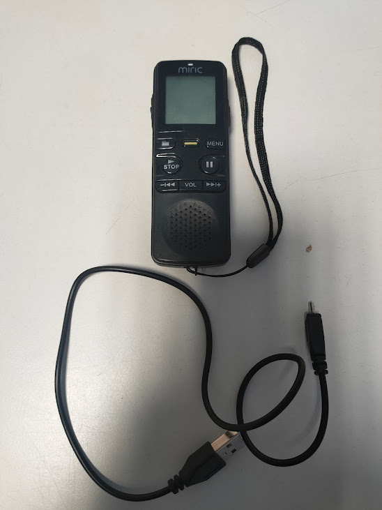 Registratore Vocale Digitale Portatile 8 GB della Marca Miric 2020